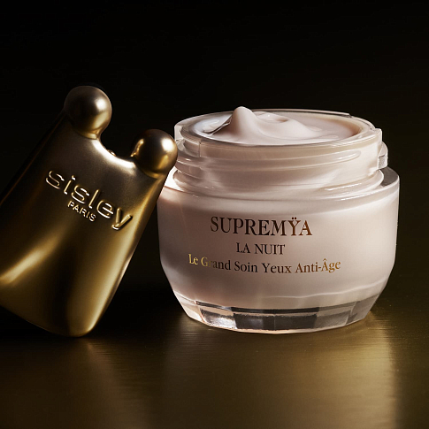 Supremÿa at Night The Supreme Anti-Aging Eye Cream