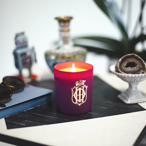 Rose perfumed candle