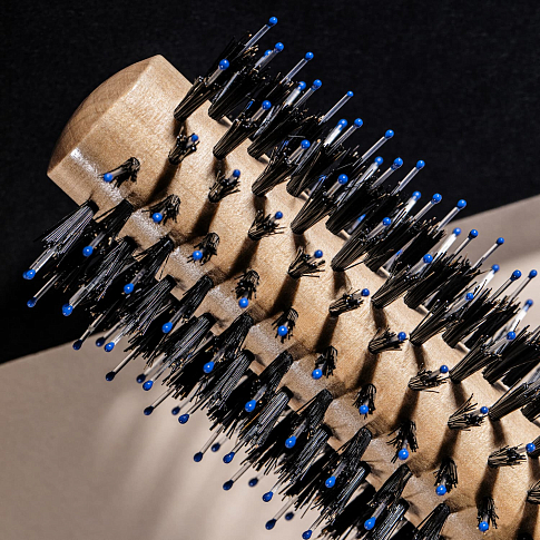 The Blow-Dry Brush 1